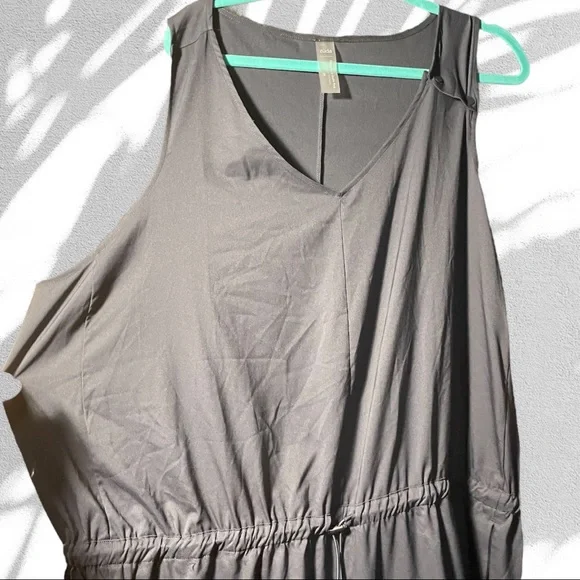 ZUDA | 3X | Z-Eco Regular Cropped Jumpsuit with UPF 50 NWOT - Picture 5 of 12